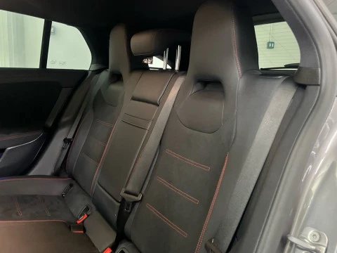 Mercedes-Benz CLA 200 d Shooting Brake