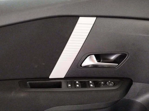 Citroën C4 Hybrid 145 Business Edition e-DCS6 107 kW (145 CV)