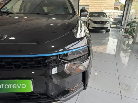 Lynk & Co 01 Híbrido eléctrico