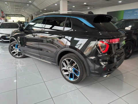 Lynk & Co 01 Híbrido eléctrico