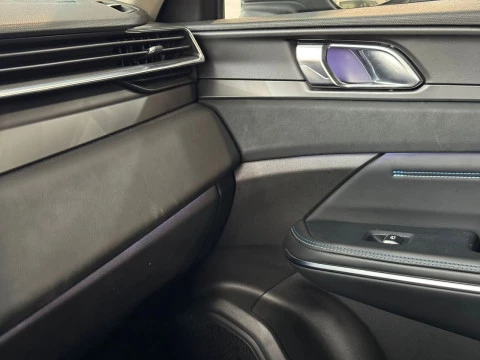 Lynk & Co 01 Híbrido eléctrico