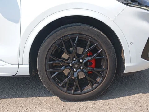 Ford Kuga ST-Line 2.5 Duratec FHEV 140kW Auto