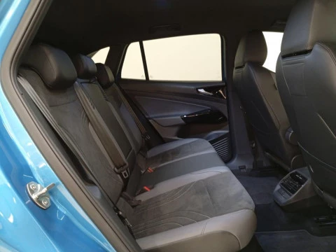 Volkswagen ID.4 Pro 77kWh 210 kW (286 CV)