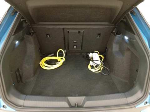 Volkswagen ID.4 Pro 77kWh 210 kW (286 CV)