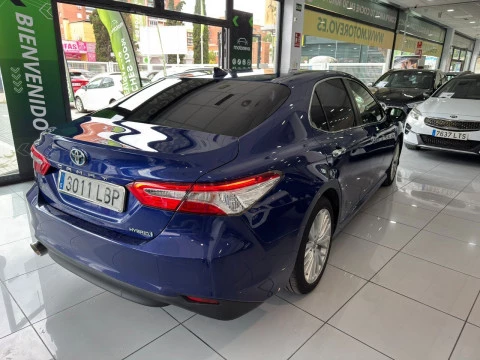 Toyota Camry 2.5 220H ADVANC
