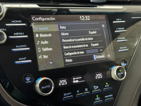Toyota Camry 2.5 220H ADVANC