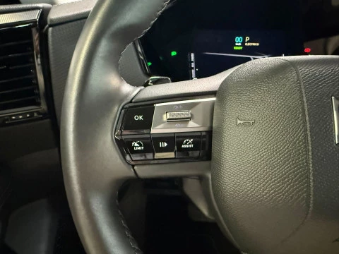 DS 4 CROSS E-TENSE 225 RIVOLI