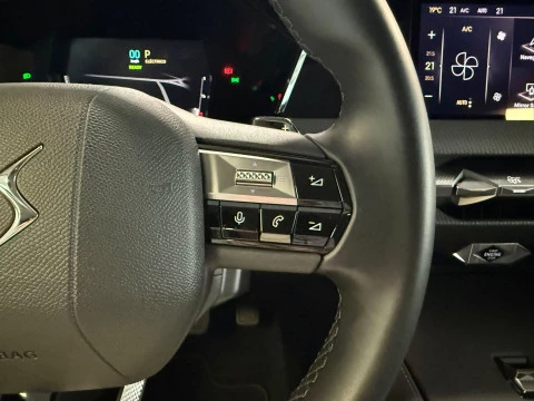 DS 4 CROSS E-TENSE 225 RIVOLI