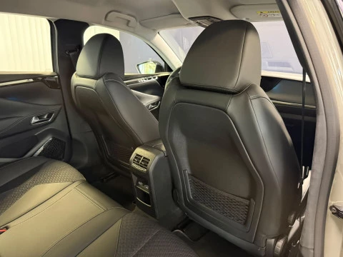 DS 4 CROSS E-TENSE 225 RIVOLI