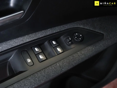 Peugeot 3008 PureTech 130 S&S Active 96 kW (130 CV)