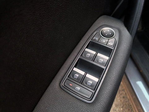 Renault Captur E-TECH HíBRIDO ZEN 105KW 5P