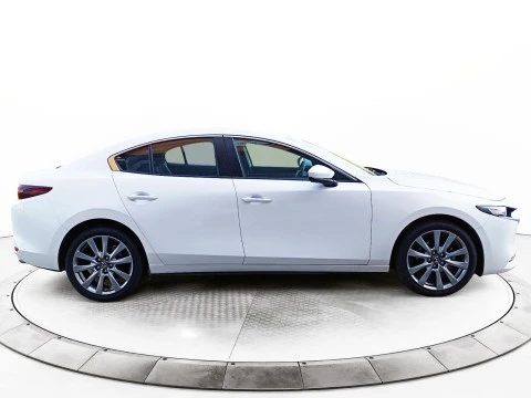 Mazda3 SEDAN 2.0 E-SKYACTIV-X CENTRE-LINE 4P