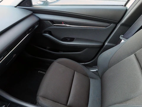 Mazda3 SEDAN 2.0 E-SKYACTIV-X CENTRE-LINE 4P