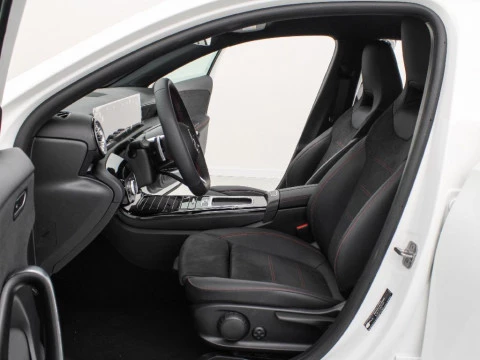 Mercedes-Benz Clase A A 200 D COMPACT SALOON