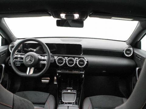 Mercedes-Benz Clase A A 200 D COMPACT SALOON