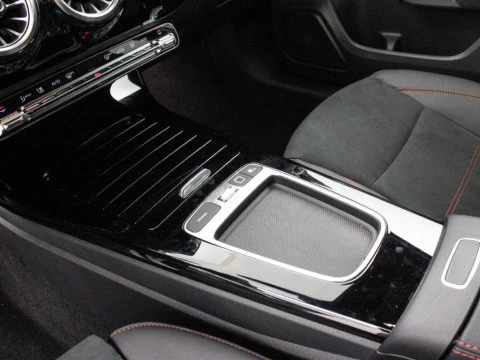 Mercedes-Benz Clase A A 200 D COMPACT SALOON