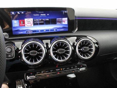 Mercedes-Benz Clase A A 200 D COMPACT SALOON