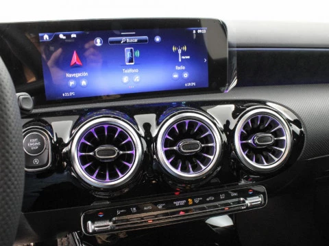 Mercedes-Benz Clase A A 200 D COMPACT SALOON