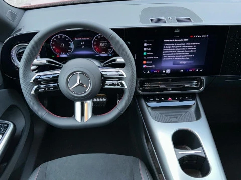 Mercedes-Benz CLA  250+ con tecnologia EQ