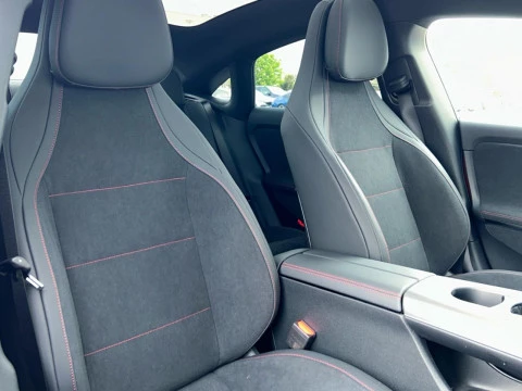 Mercedes-Benz CLA  250+ con tecnologia EQ