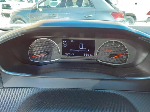 Peugeot 2008 Active BlueHDI 81kW (110CV)