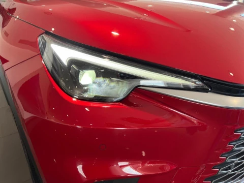 Lexus LBX 1.5 136cv HEV Elegant+