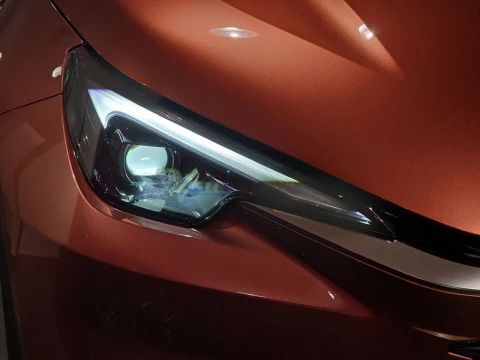 Lexus LBX 1.5 136cv HEV Elegant+ Black