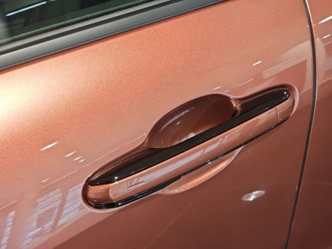 Lexus LBX 1.5 136cv HEV Elegant+ Black