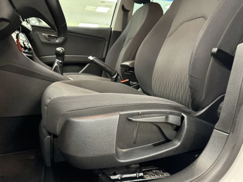 Seat Leon 1.6 TDI SANDS Style 77 kW (105 CV)