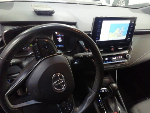 Toyota Corolla 1.8 125H BUSINESS PLUS E-CVT