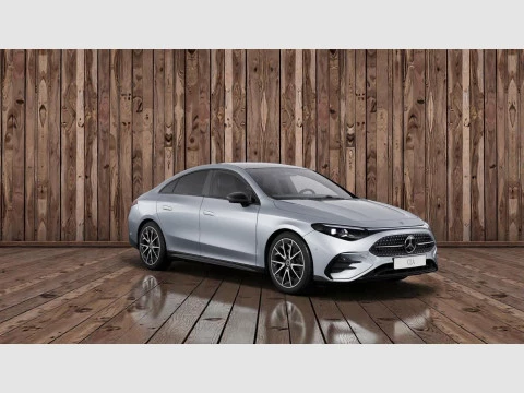 Mercedes-Benz CLA  180 con tecnologia hibrida