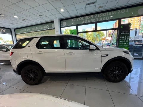 Land Rover Discovery Sport D180 MHEV AWD Auto