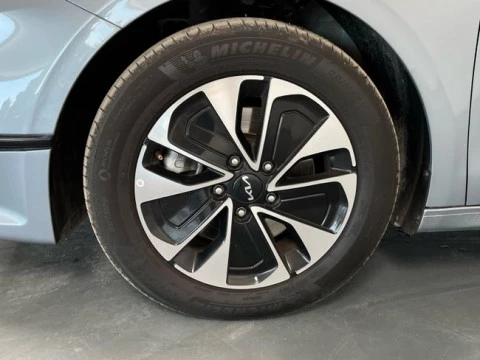 Kia Ceed 1.0 T-GDi 74kW (100CV) Drive