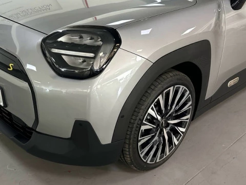 MINI Aceman SE 160 kW (218 CV)