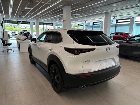 Mazda CX-30  2025  2.5L E-SKYACTIV G MHEV 103KW (140CV)  6MT FWD  HOMURA