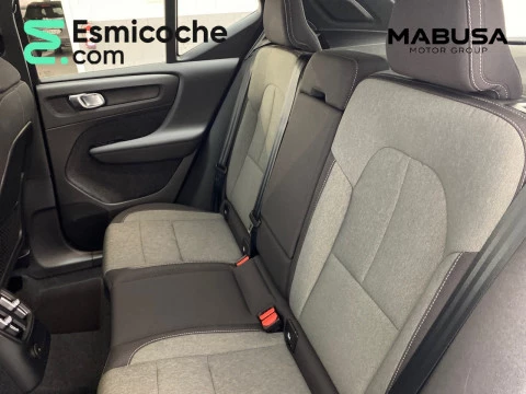 Volvo XC40 Recharge Plus, T4 plug-in hybrid,Eléctrico/Gasolina, Dark