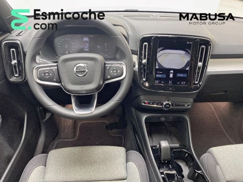 Volvo XC40 Recharge Plus, T4 plug-in hybrid,Eléctrico/Gasolina, Dark