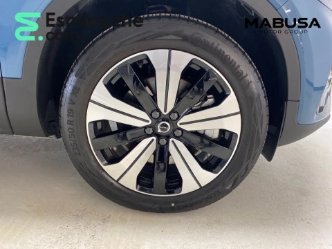 Volvo XC40 Recharge Plus, T4 plug-in hybrid,Eléctrico/Gasolina, Dark