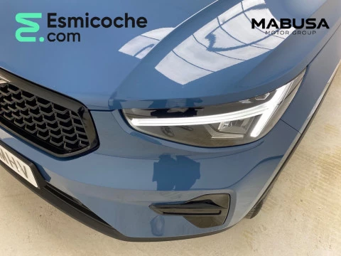 Volvo XC40 Recharge Plus, T4 plug-in hybrid,Eléctrico/Gasolina, Dark