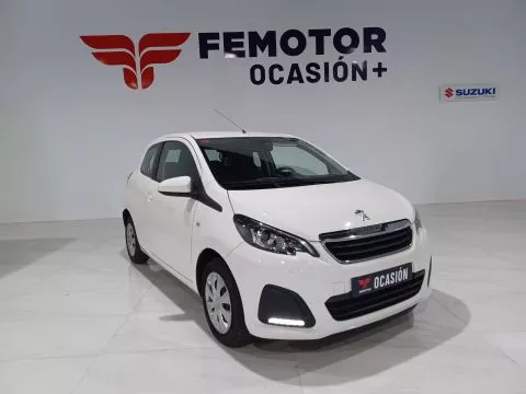 Peugeot 108 Allure 1.0 VTi 51KW (68CV) ETG5 Peugeot 108 Allure 1.0 VTi 51KW (68CV) ETG5