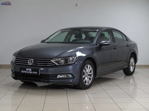 Volkswagen Passat SEDAN 1.6 TDI EDITION BMT 120 4P Volkswagen Passat SEDAN 1.6 TDI EDITION BMT 120 4P