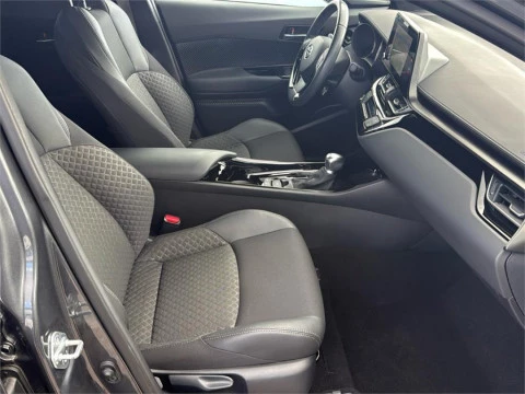 Toyota C-HR 5P Advance 125H e-CVT