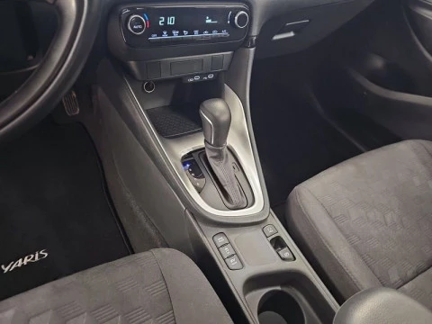 Toyota Yaris 1.5 120H Active Plus