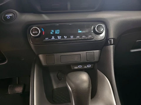 Toyota Yaris 1.5 120H Active Plus