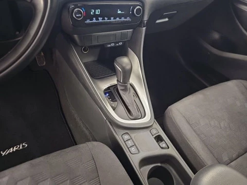 Toyota Yaris 1.5 120H Active Plus