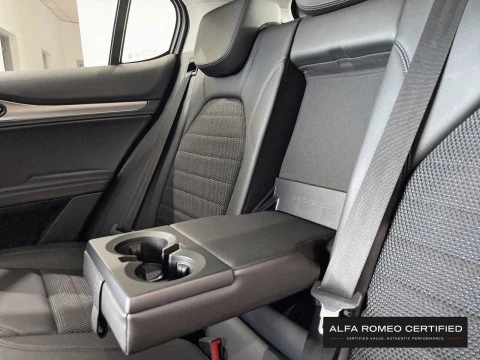 Alfa Romeo Stelvio 2.2 Diésel 140kW (190CV) Sprint RWD