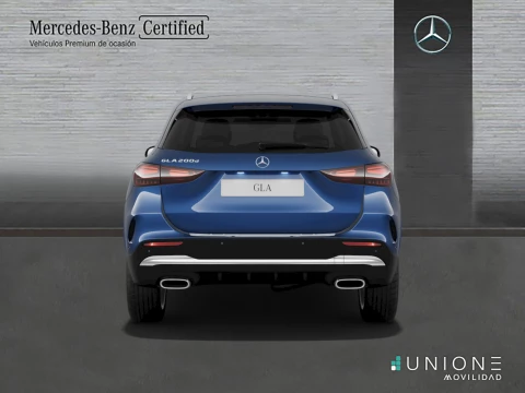 Mercedes-Benz GLA  200 d AMG Line
