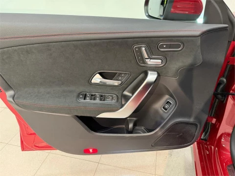 Mercedes-Benz CLA 200 D DCT Shooting Brake