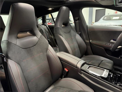 Mercedes-Benz CLA 200 D DCT Shooting Brake