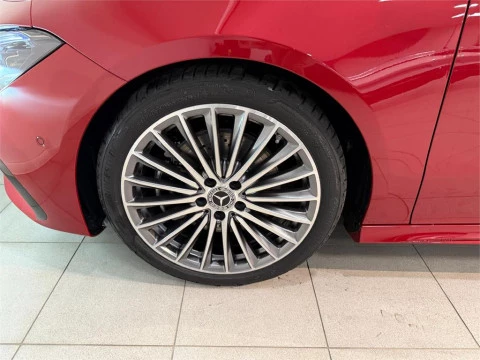 Mercedes-Benz CLA 200 D DCT Shooting Brake